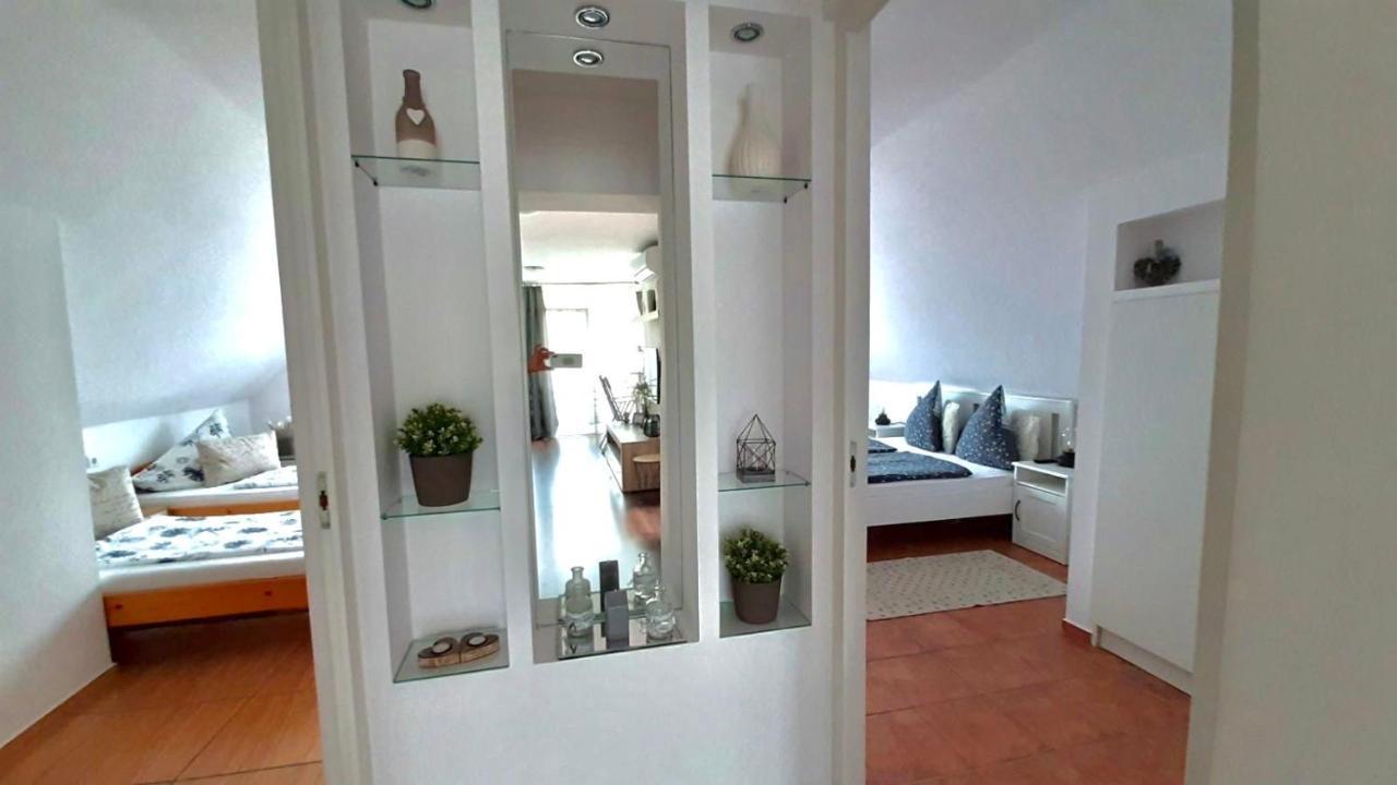 Munkacsy Apartmanok Balatonfenyves Exterior foto